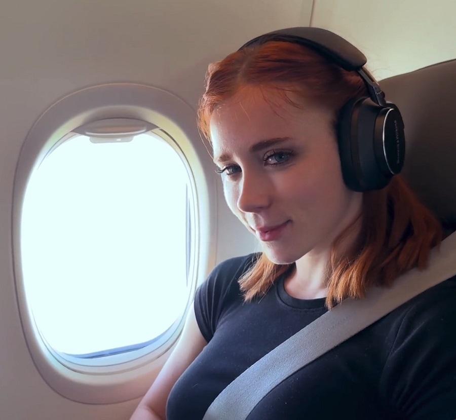 Sweety Fox - Have You Also Dreamed To Fuck A Stranger From The Next Airplane Seat FullHD 1080p