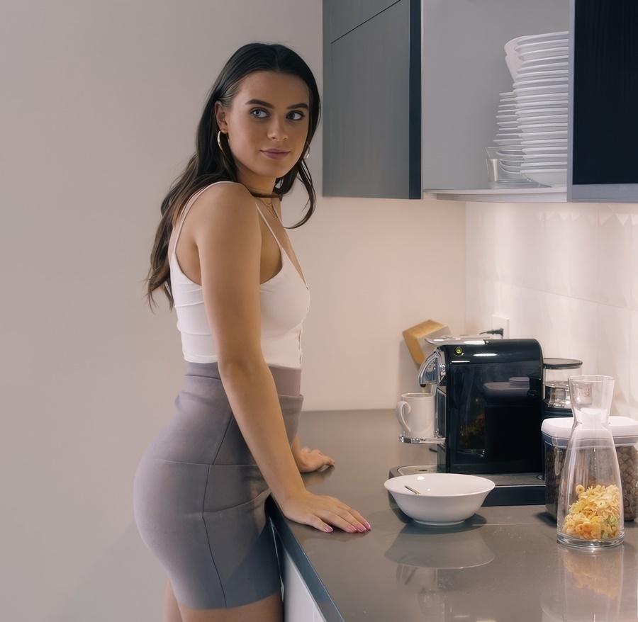 Lana Rhoades, Moka Mora - Anal In Hollywood FullHD 1080p