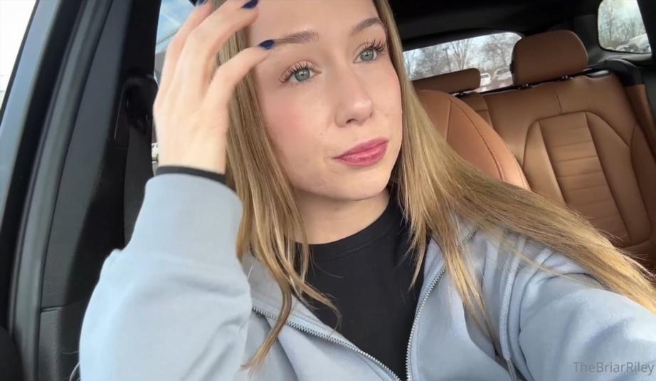 briarriley - Public squirting in aldi bathroom. full video FullHD 1080p