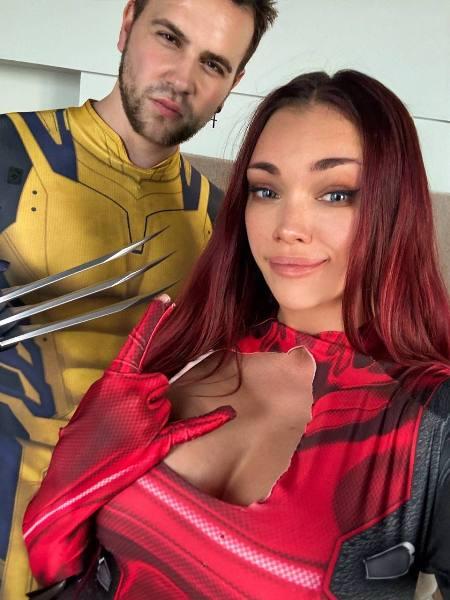 Octokuro - Lady Deadpool Get Her Holes Filled By Wolverine 4K 2160p