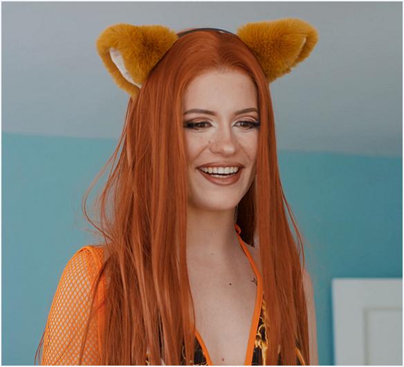 Mia Stone - Crazy Cosplaying Hottie 4K 2160p/FullHD 1080p/HD 720p