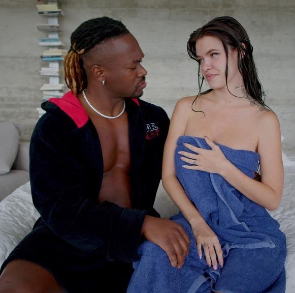 Rossa Vaxx - Rossa Vax Craves For A BBC Lunch FullHD 1080p/HD 720p