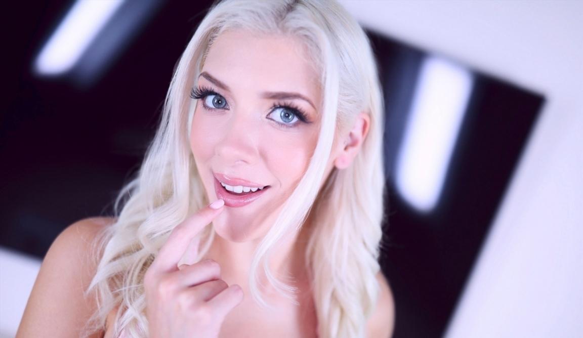 Gia OhMy - Naughty Nanny Gia OhMy Drops to Her Knees FullHD 1080p