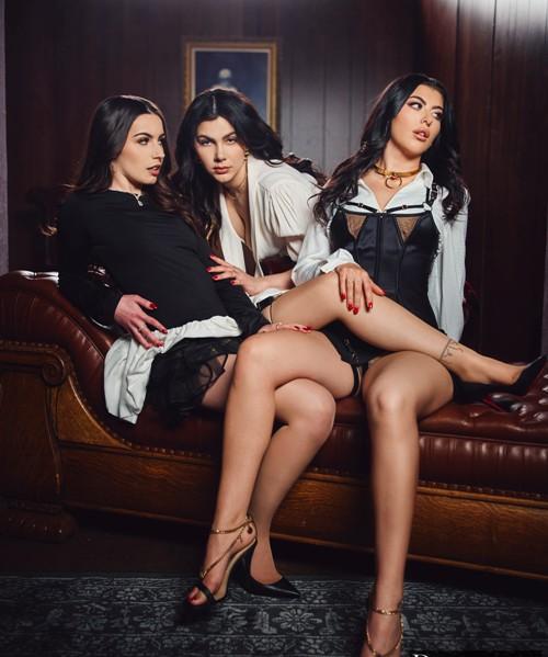 Valentina Nappi, Gal Ritchie, Chanel Camryn - Make Her Happy 4K 2160p/FullHD 1080p/HD 720p