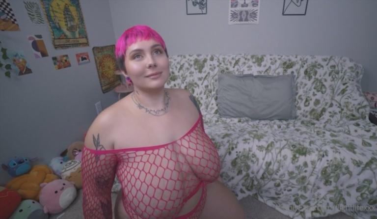 Jadynn Stone - Jadynn Stone Pt.4 horny thick roommate let me fuck FullHD 1080p